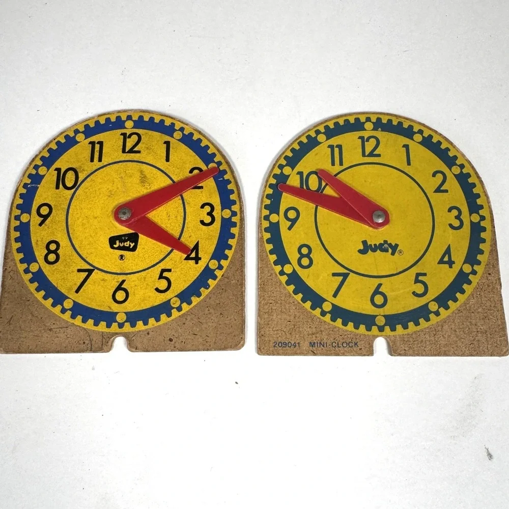 Mixed Lot of Classroom Analog Clock Time Manipulative Teaching Supplies